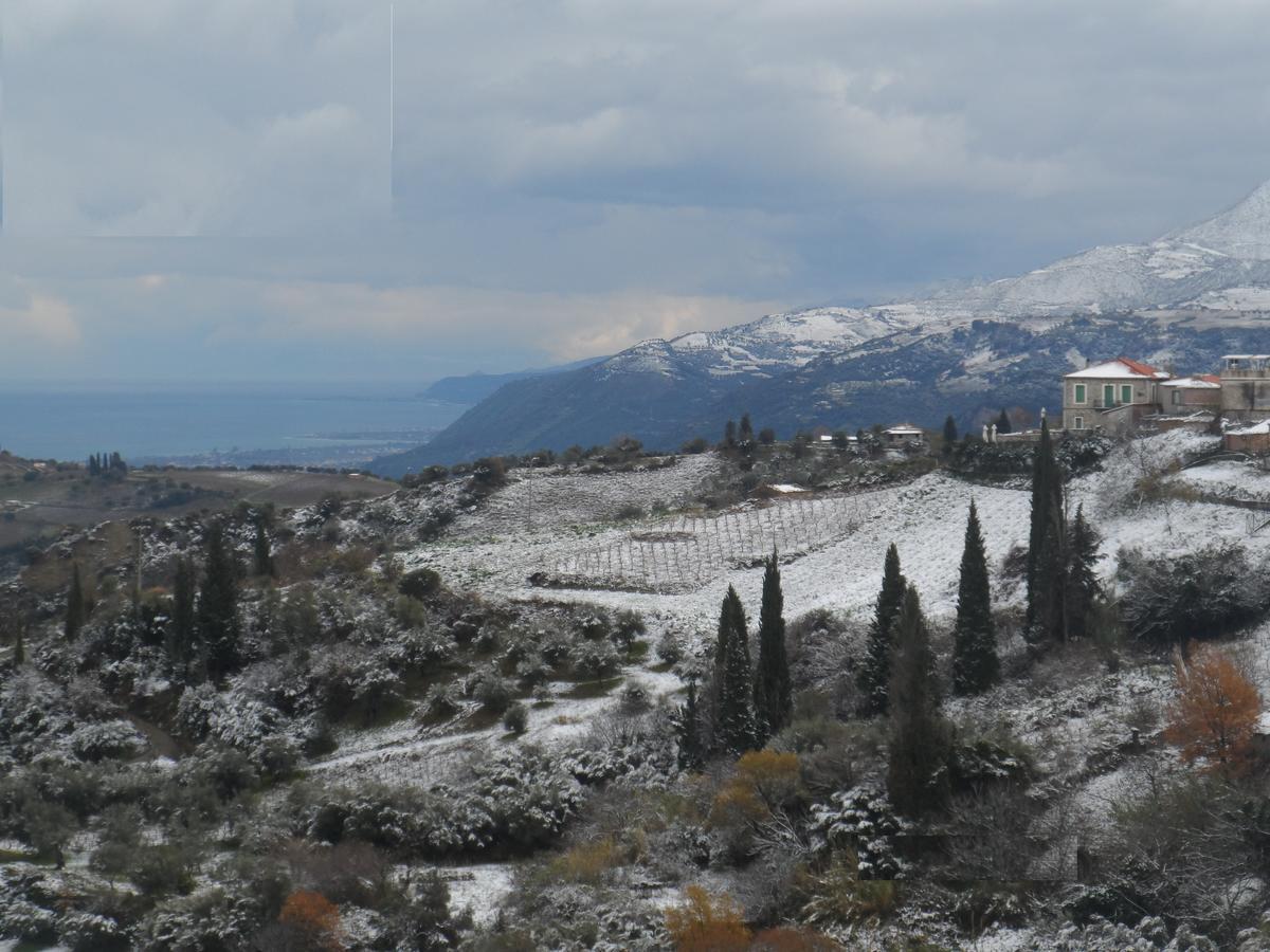 Gerofotis Traditional Guesthouse Est 1892 - Close To Aigio, Akoli, Selianitika Lakka  Bagian luar foto